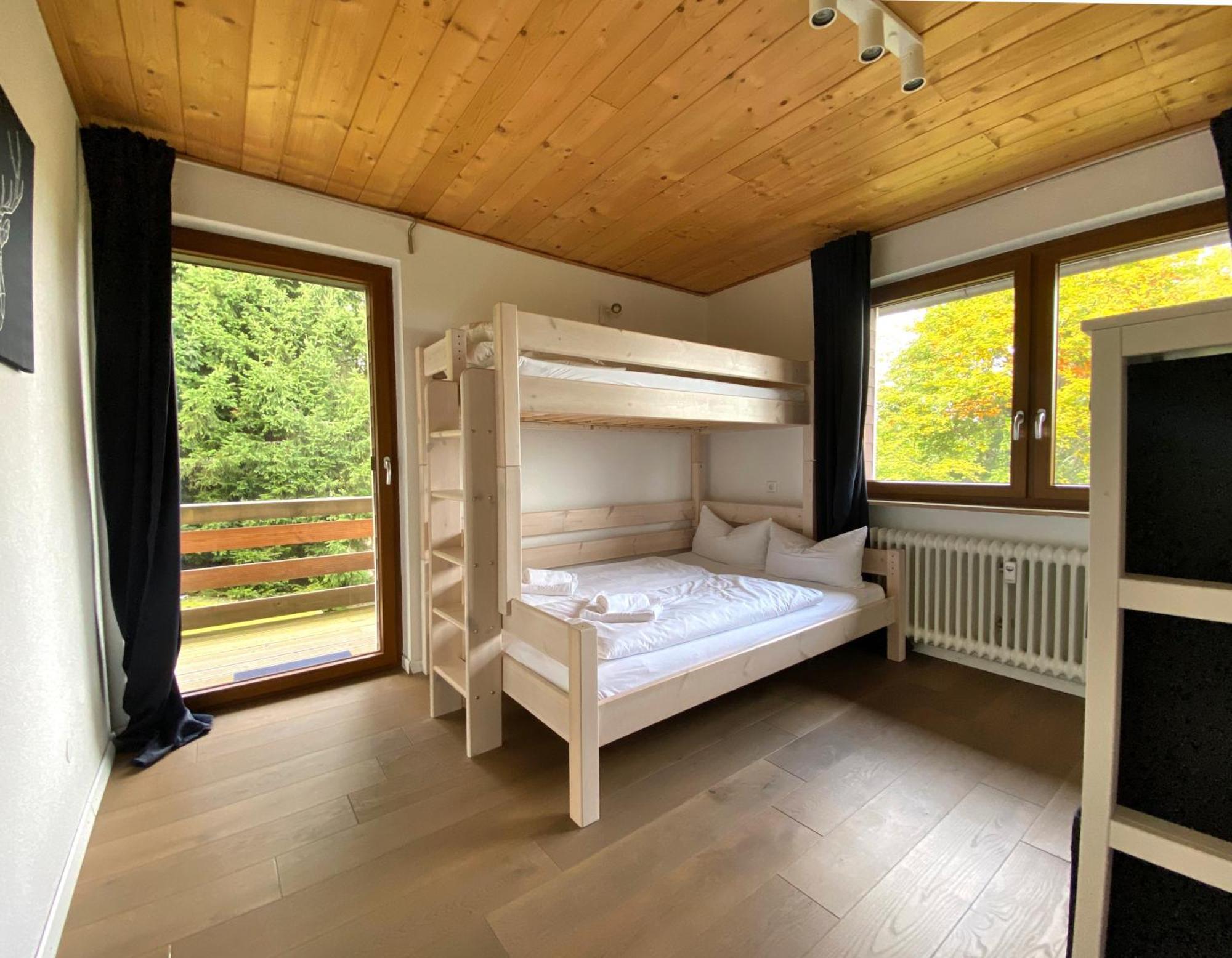 Ferienwohnung Seeblick Nr 2 5-Zimmerwohnung - Feldberg Baerental Rotwasser Buitenkant foto